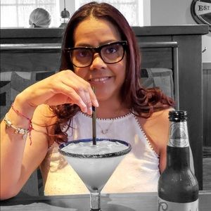 Meet your Posher, Ines